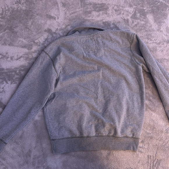 North Carolina Tar Heels Colosseum Team Logo Quarter-Zip Pullover Jacket. Used - Picture 4 of 4